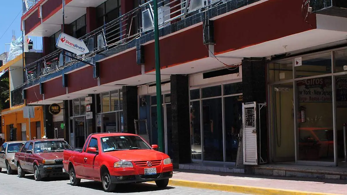 Las casas de préstamos registran mayor afluencia por inicio de año.